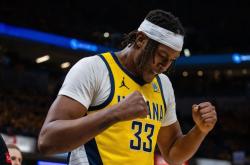 开云体育登录-包含雄鹿翻盘法国男篮，拉塞尔完成帽子戏法的词条