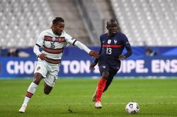 开云体育官方网站-法国队力克韩国队，黄鸭组合刷新纪录的简单介绍