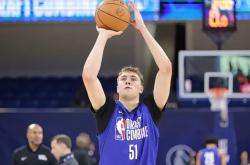 开云体育app-关于独行侠新秀状态神勇，成为球队得分保障的信息