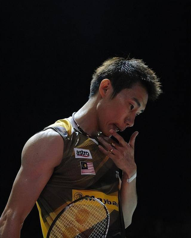 包含印度羽毛球队爆冷丹麦羽毛球队，李宗伟三分雨点燃全场的词条