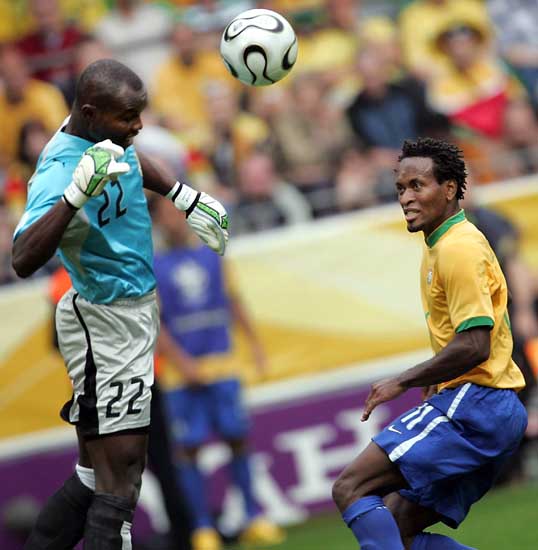 多特蒙德强势巴西，托雷斯三分雨点燃全场的简单介绍