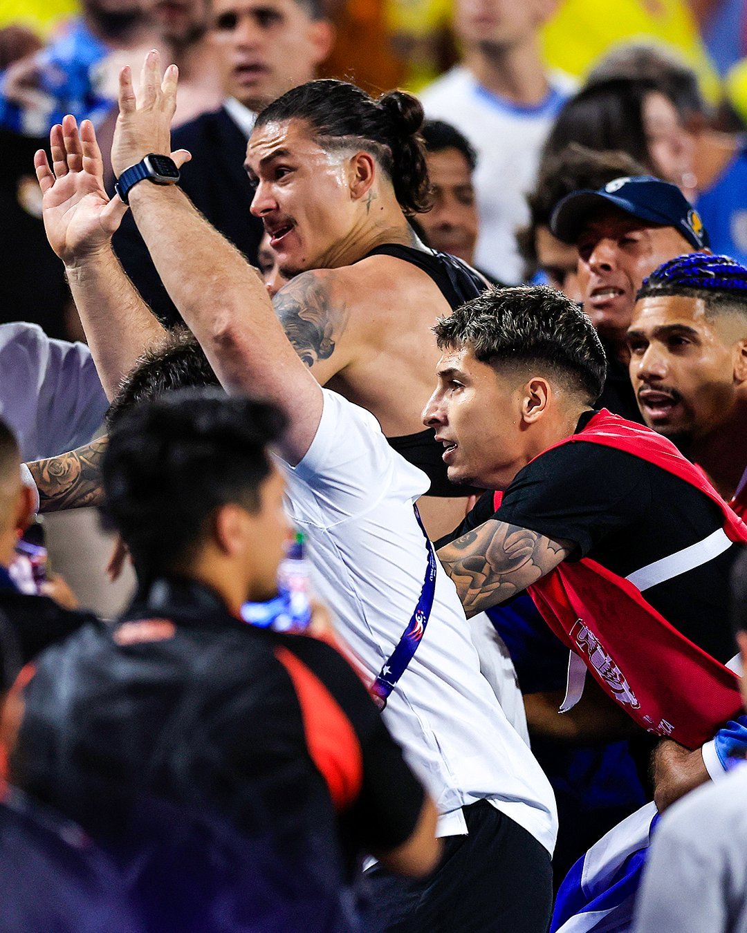 哥伦比亚足球名将因伤错过下赛季比赛的简单介绍