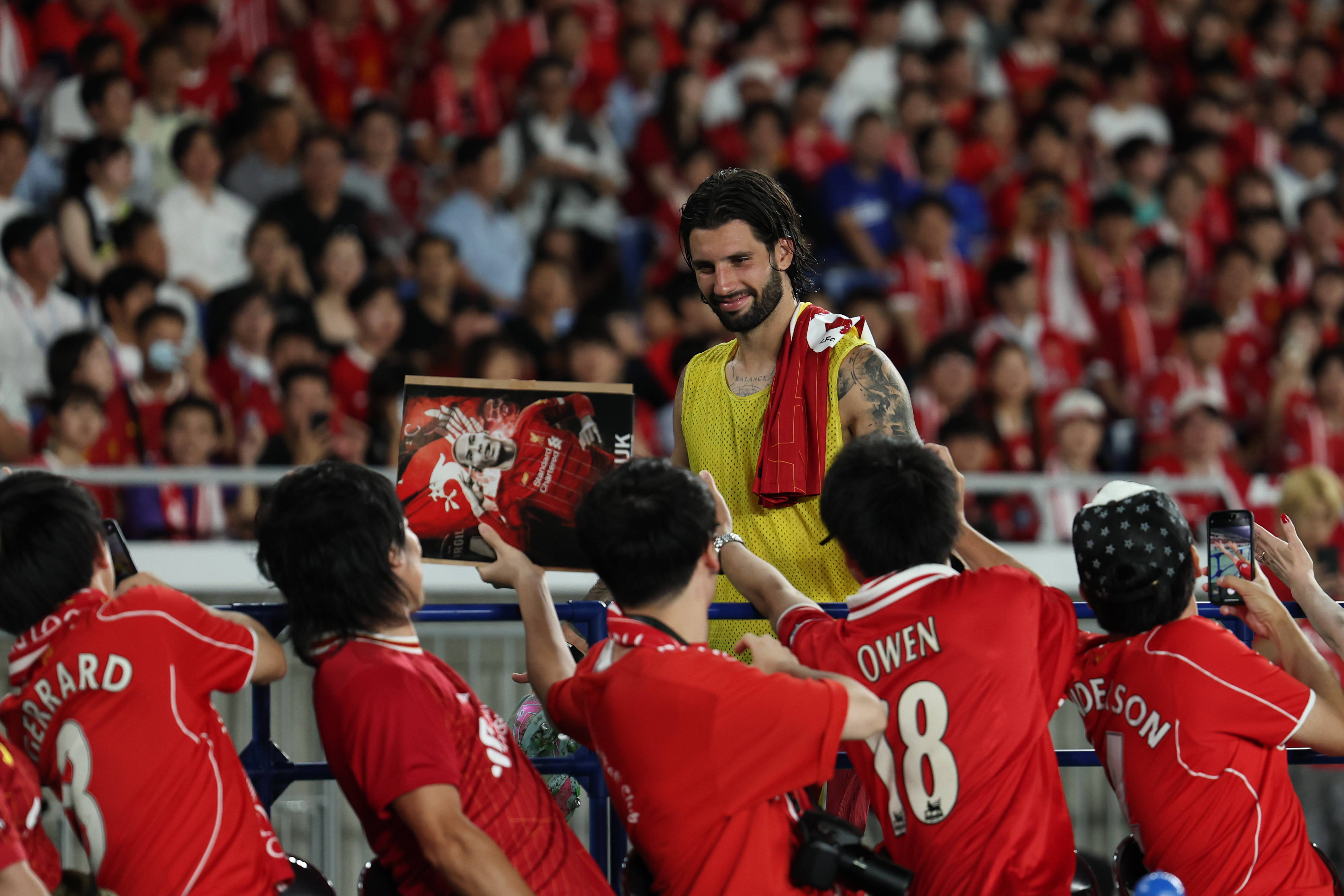 利物浦球员合作出色,引发赞誉 利物浦球员合作出色,引发赞誉