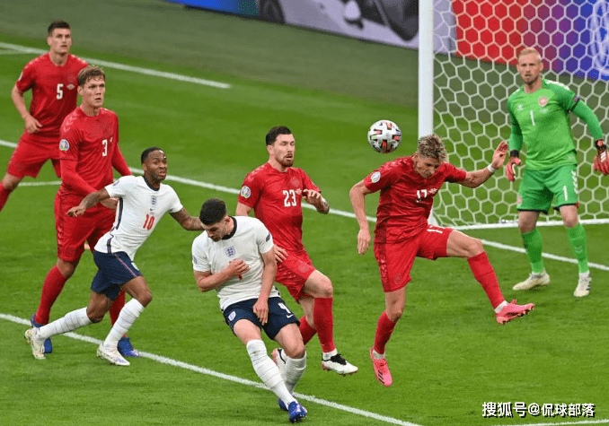 富力主场失利，港汇问题多连续失球影响战略部署的简单介绍