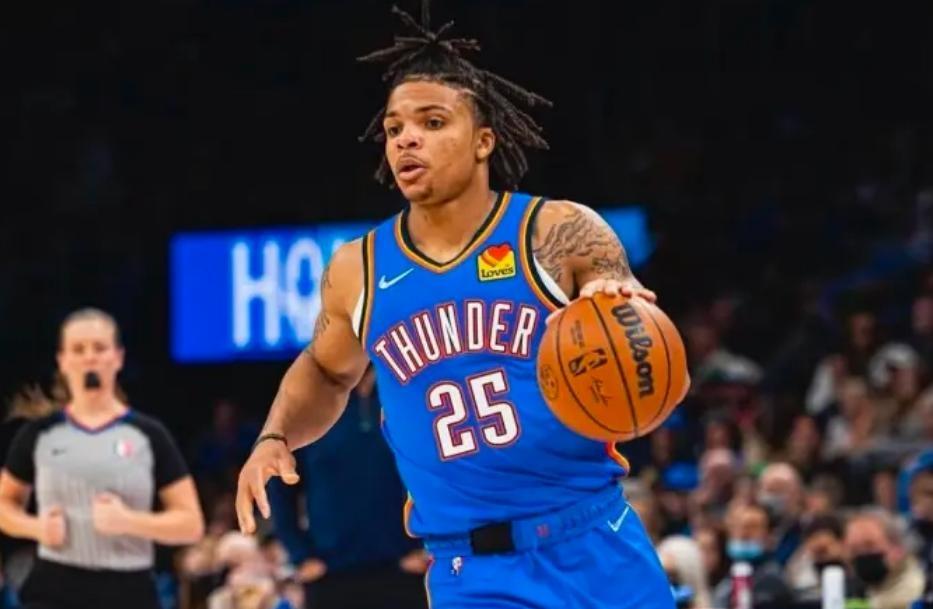 篮球俱乐部引进外籍球员提高队伍实力