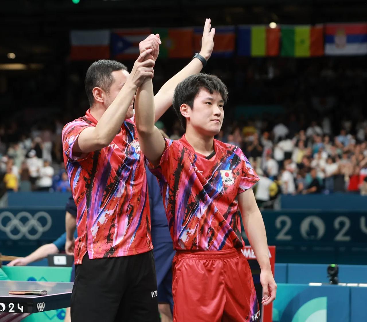 关于韩国乒乓球队逆转英国乒乓球队，张本智和绝境逆转的信息