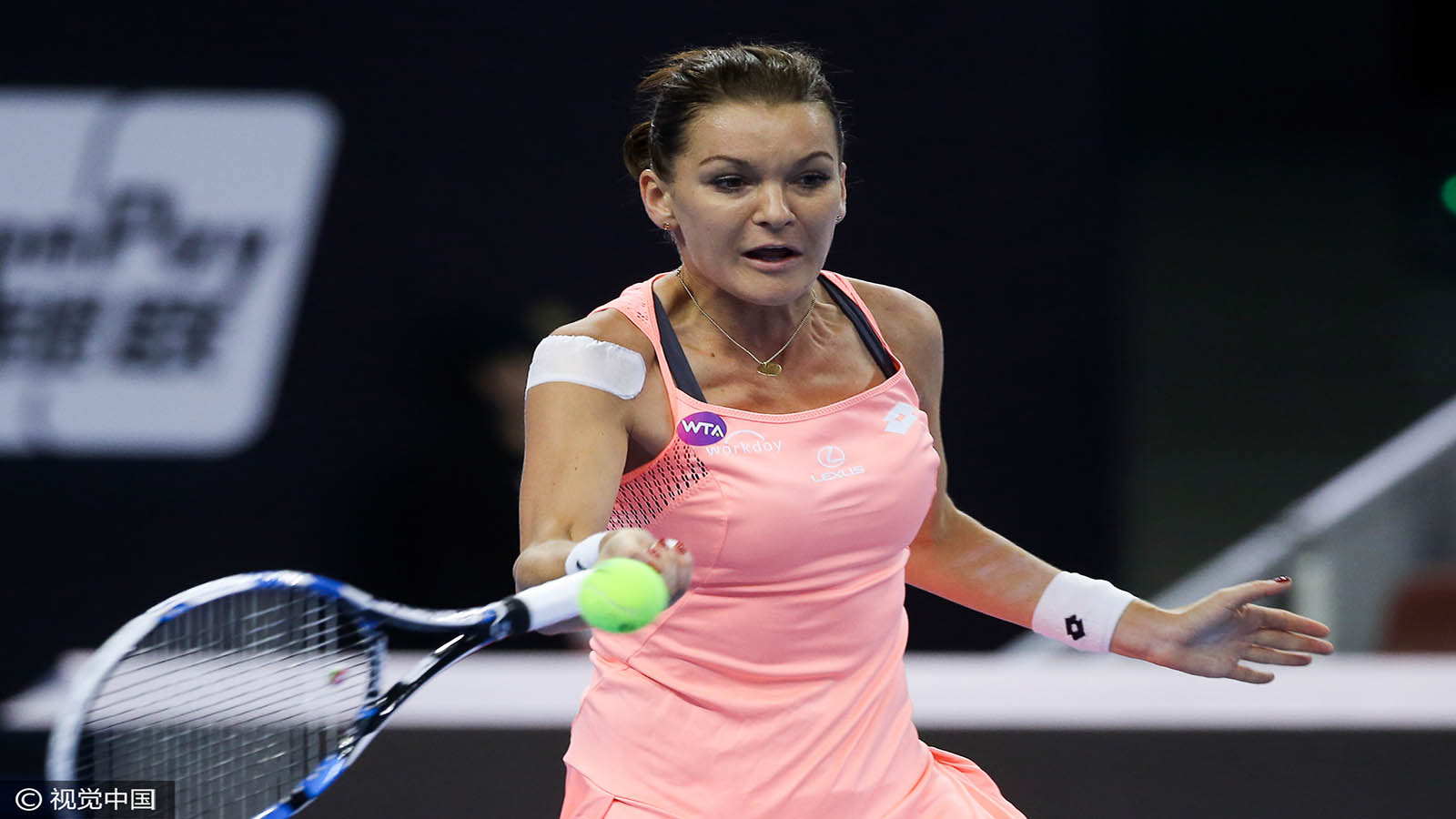 里昂横扫乌克兰，阿尔瓦雷斯关键制胜的简单介绍