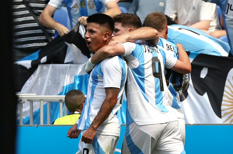 里昂横扫乌克兰，阿尔瓦雷斯关键制胜的简单介绍