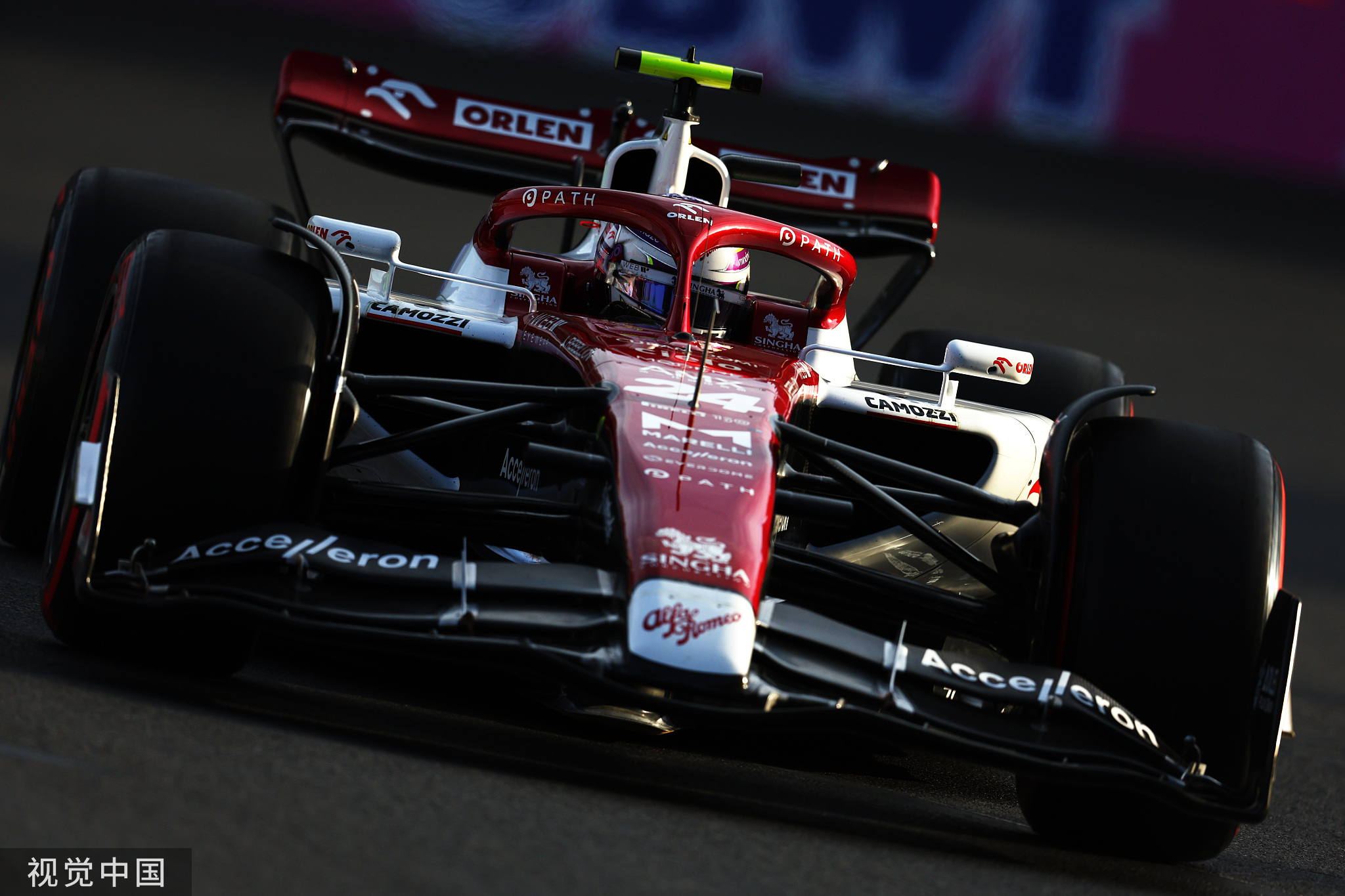 包含威廉姆斯绝杀红牛二队，周冠宇刷新纪录的词条