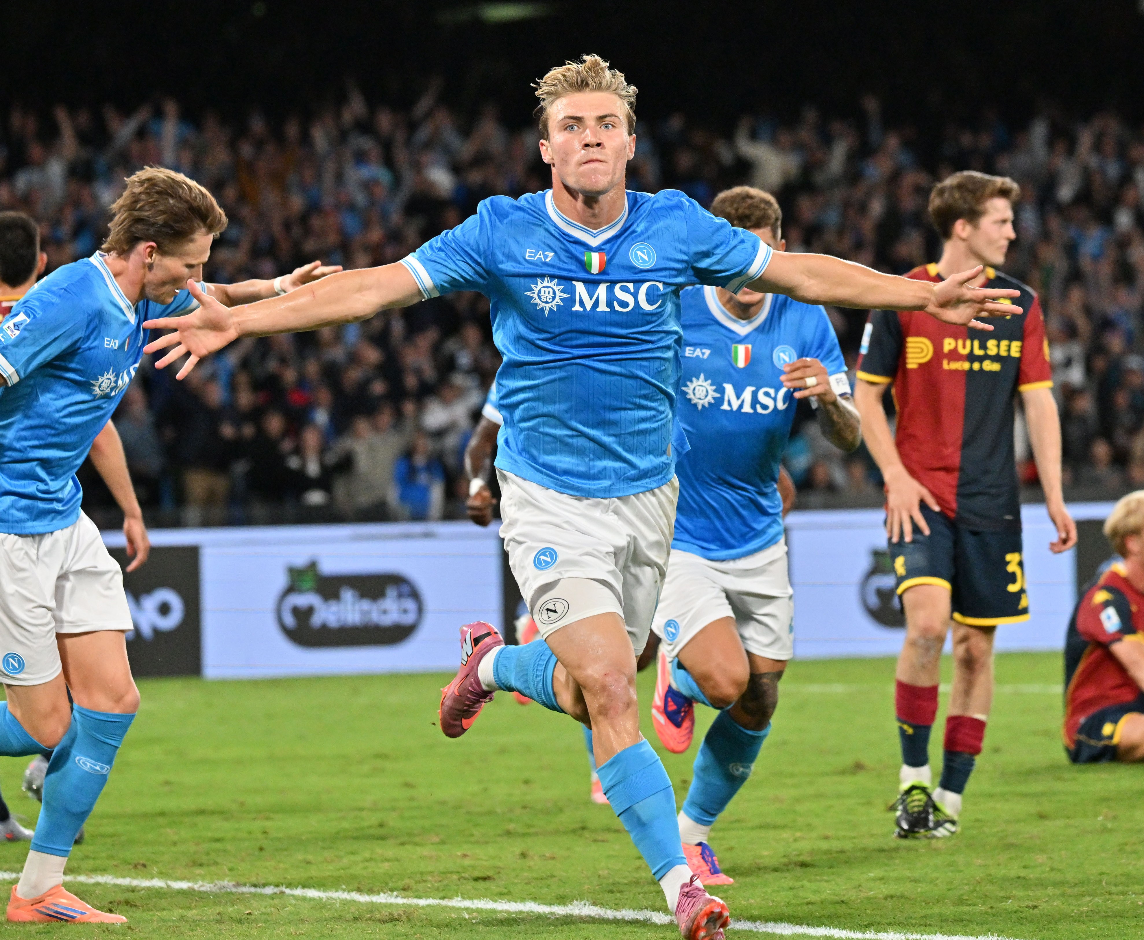 那不勒斯客场大胜,冲击意甲前四的简单介绍 那不勒斯客场大胜,冲击意甲前四的简单介绍