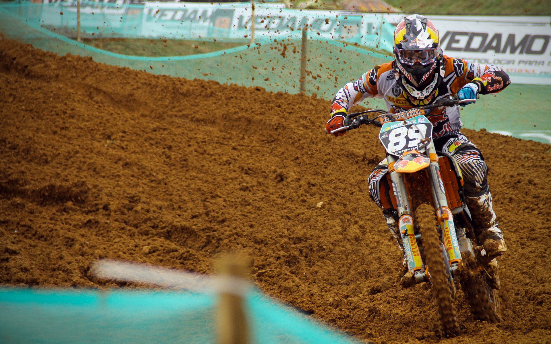 纽约心脏，尼克斯最后时刻的坚韧与哈利伯顿的关键觉醒