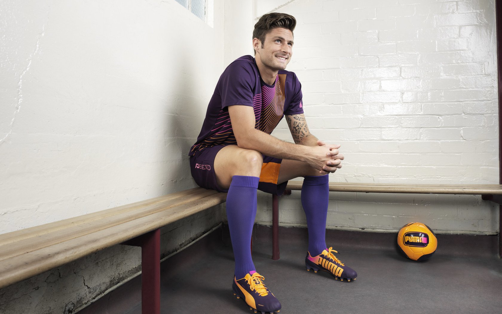 德甲争冠焦点战，莱比锡红牛最后时刻绝杀，韩国新星闪耀定乾坤