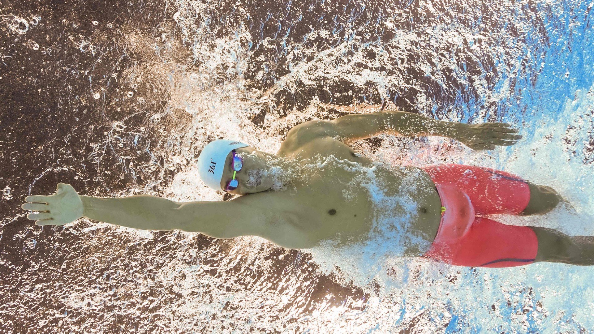 梁靖崑孤星闪耀难挽狂澜，瑞典队团队利剑轻取中国队