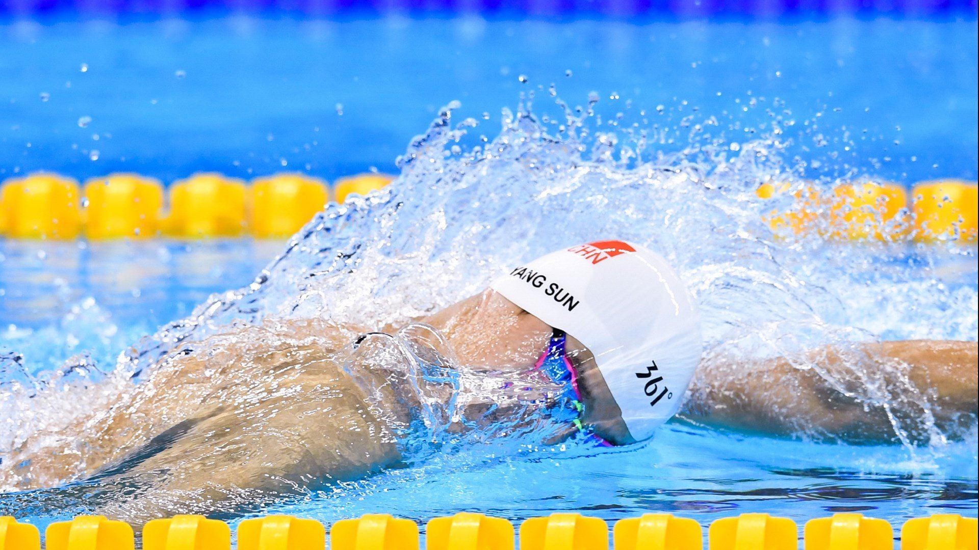 安哥拉式悬念终结，德甲争冠战提前上演的墨西哥式焦点对决